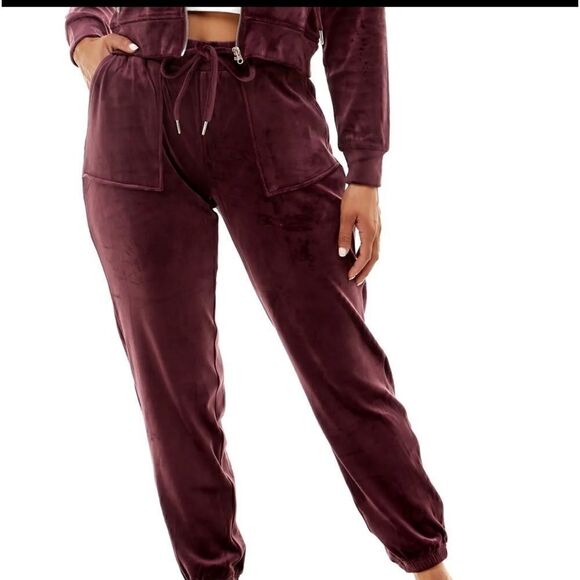 New CRAVE FAME
Juniors' Utility-Pocket Velour Jogger Pants plum medium - Picture 3 of 3